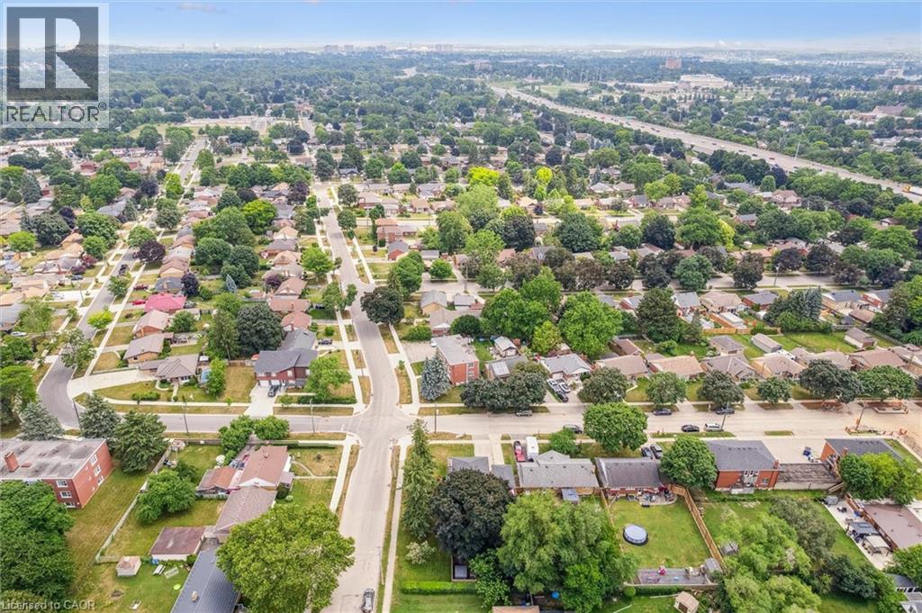 Photo 27 of 143 Bruce Street, Kitchener ON