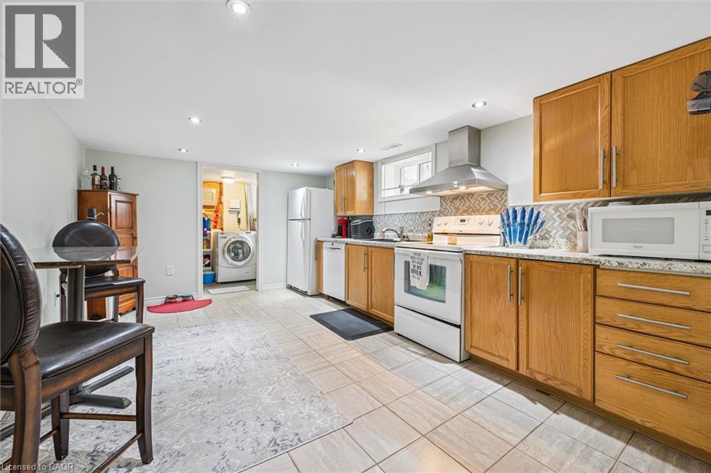 Photo 16 of 143 Bruce Street, Kitchener ON