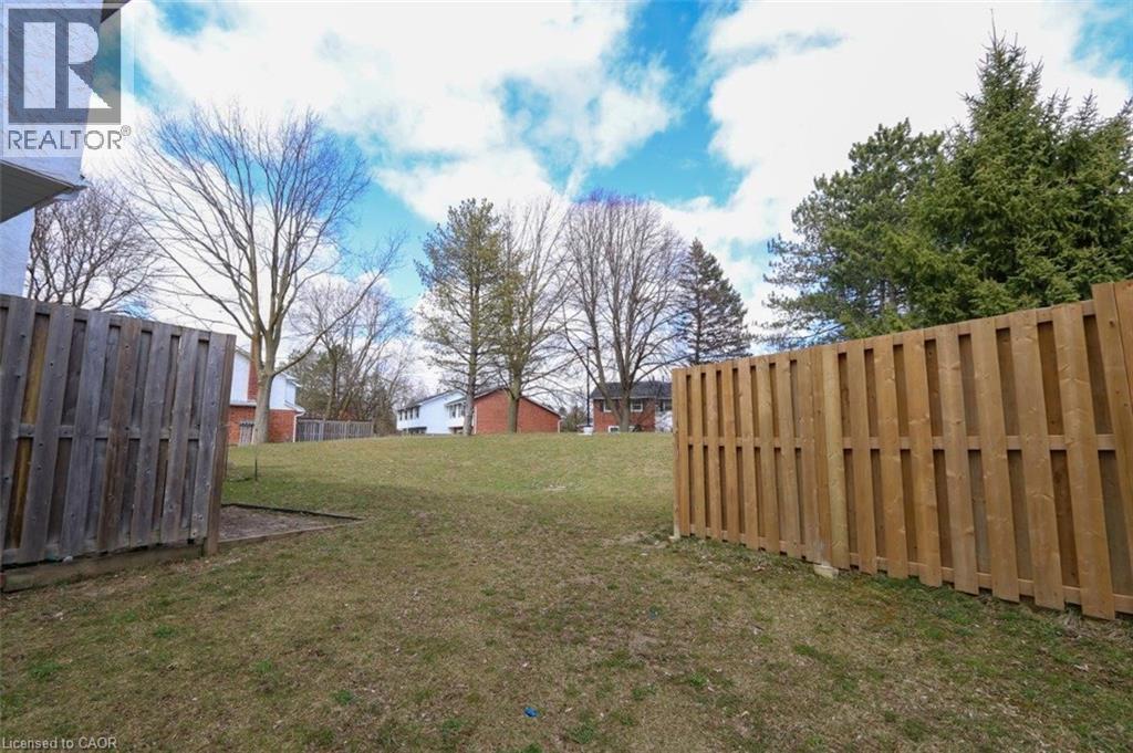 Photo 14 of 411 Keats Way Unit 1, Waterloo ON