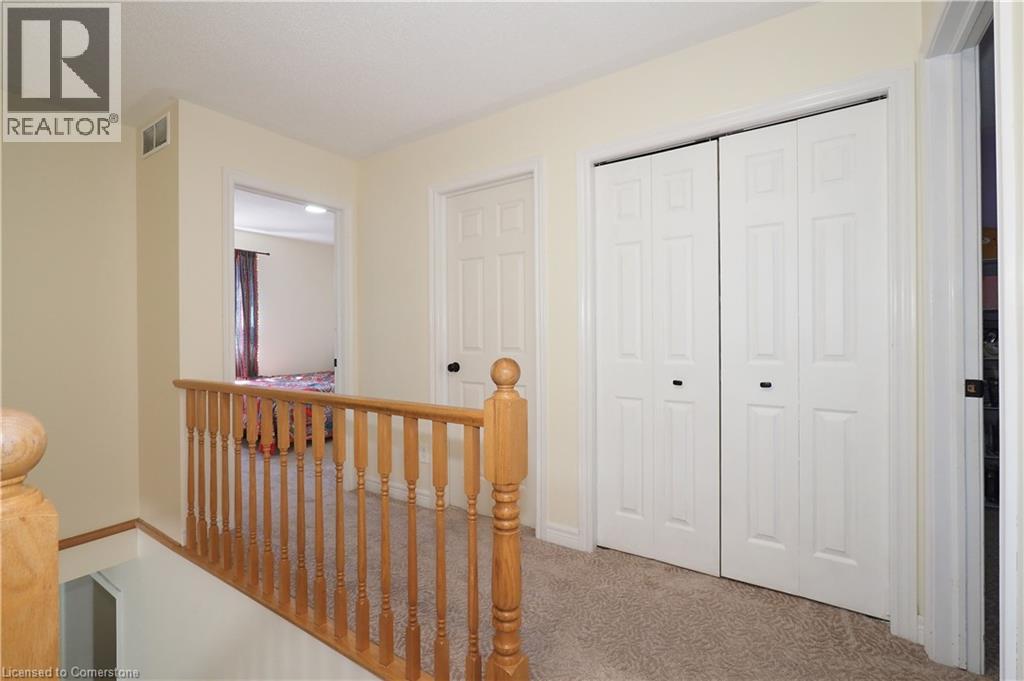 Photo 20 of 48 Lynnvalley Crescent, Kitchener ON