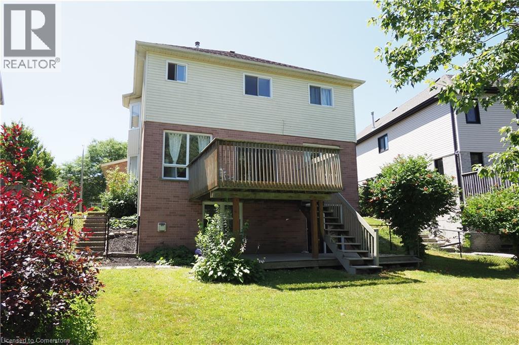 Photo 17 of 48 Lynnvalley Crescent, Kitchener ON