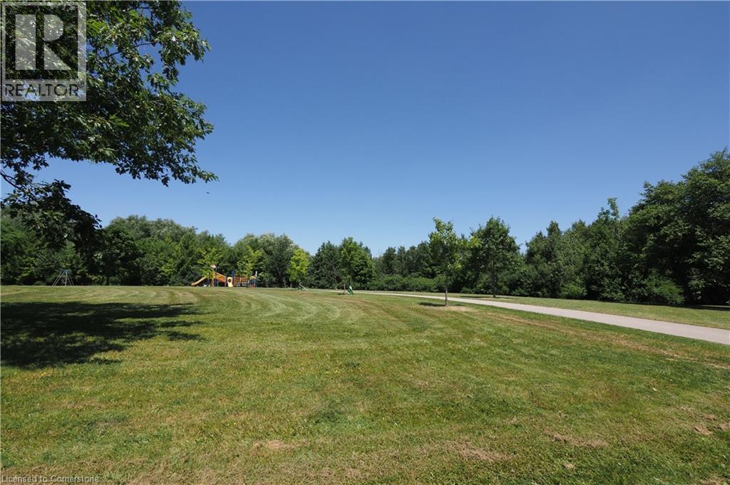 Photo 41 of 48 Lynnvalley Crescent, Kitchener ON