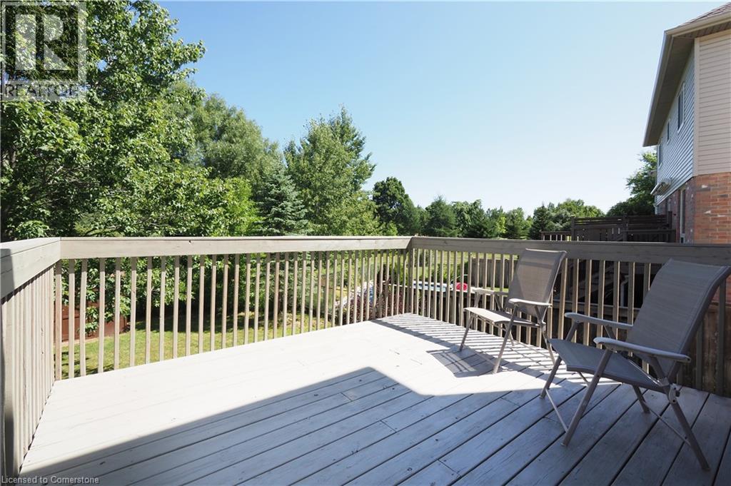Photo 10 of 48 Lynnvalley Crescent, Kitchener ON