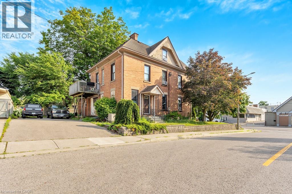 22 HARVEY STREET - 5