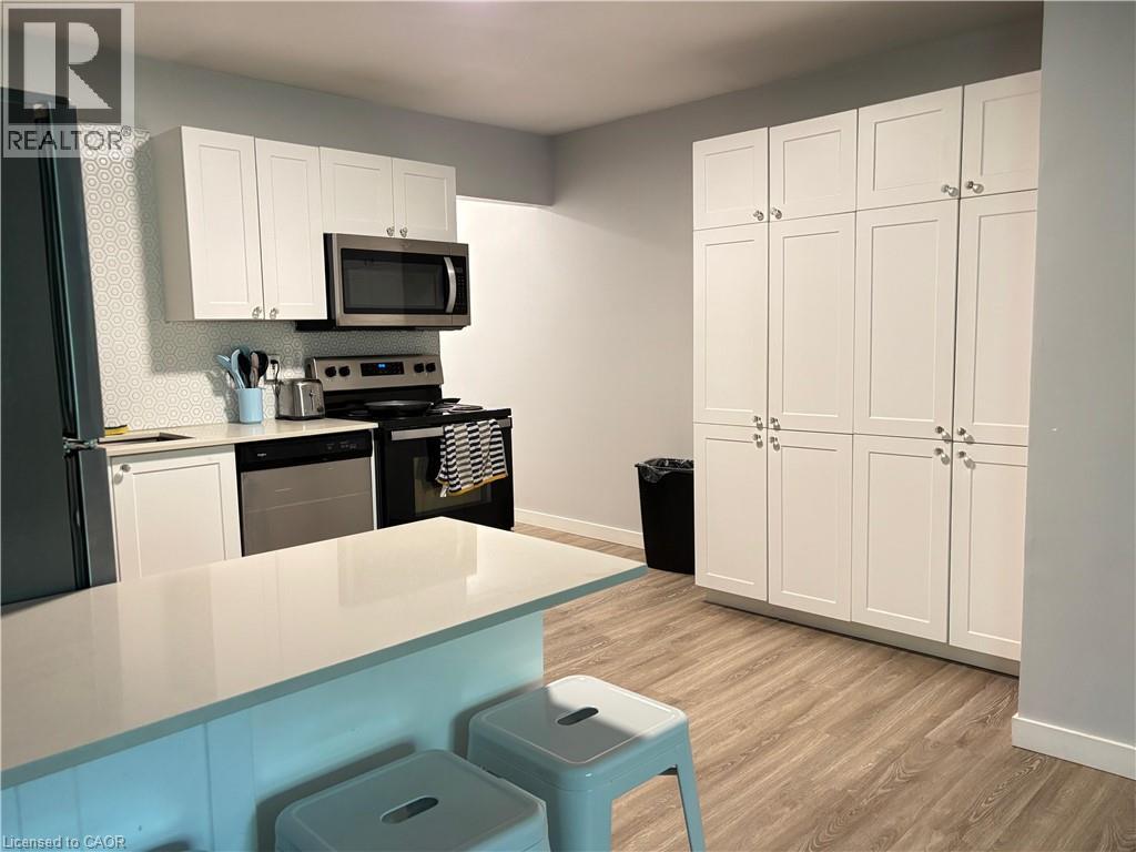 Photo 8 of 91 Westmount Road N Unit 3, Waterloo ON