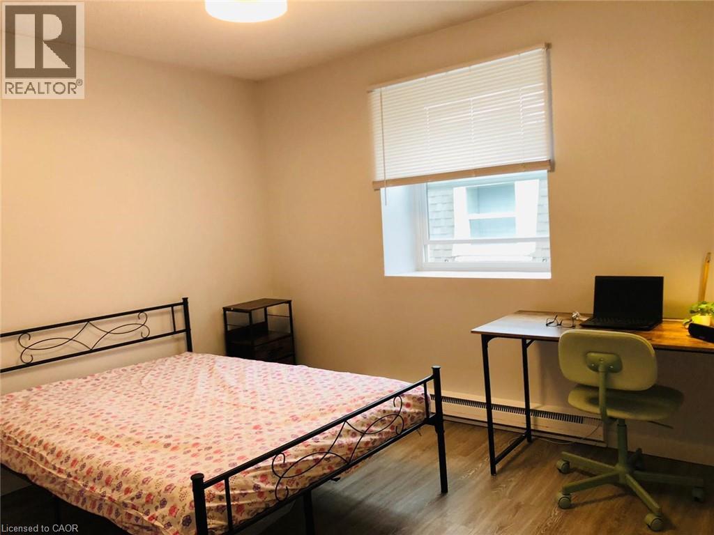 Photo 23 of 91 Westmount Road N Unit 3, Waterloo ON