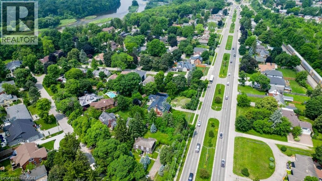 Photo 31 of 2032 Coronation Avenue, Cambridge ON