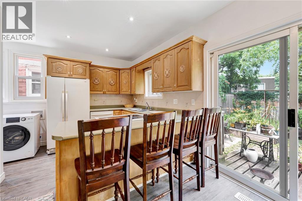 Photo 5 of 42 Shanley Street, Kitchener ON