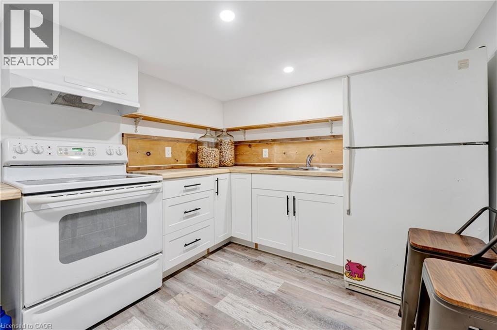 Photo 48 of 42 Shanley Street, Kitchener ON