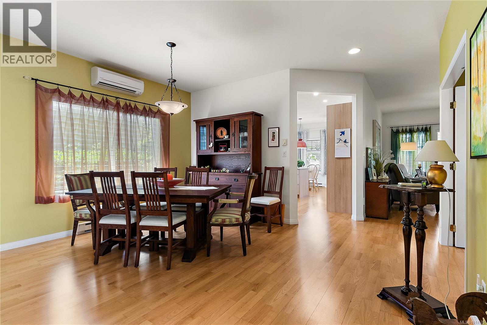 Photo 17 of 7952 Polo Park Cres, Central Saanich BC