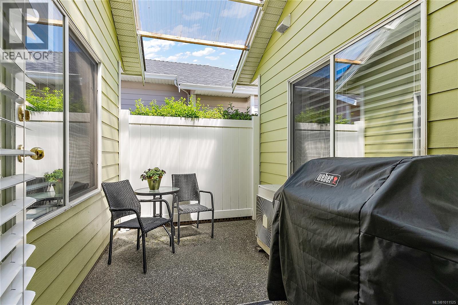 Photo 18 of 7952 Polo Park Cres, Central Saanich BC