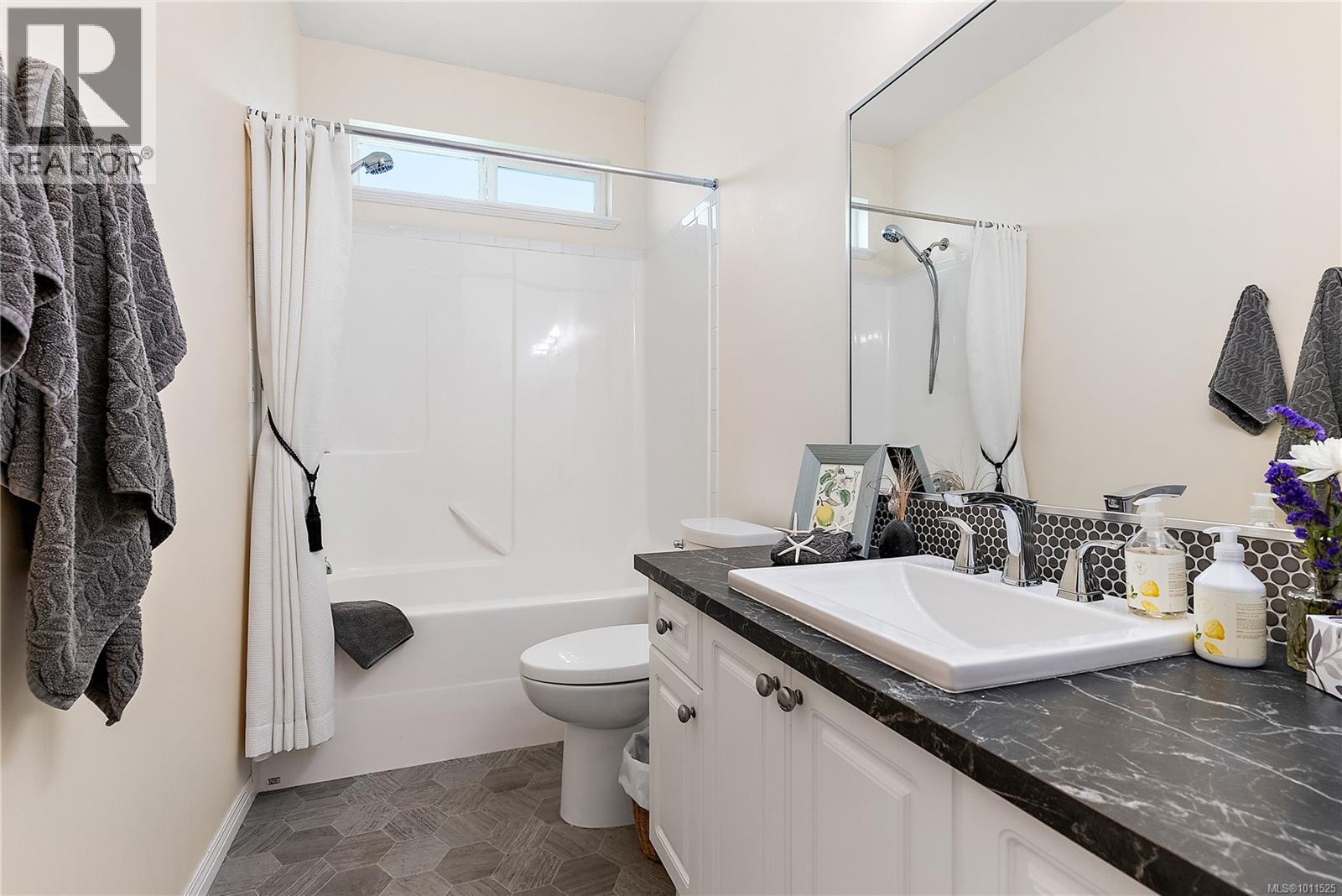 Photo 26 of 7952 Polo Park Cres, Central Saanich BC