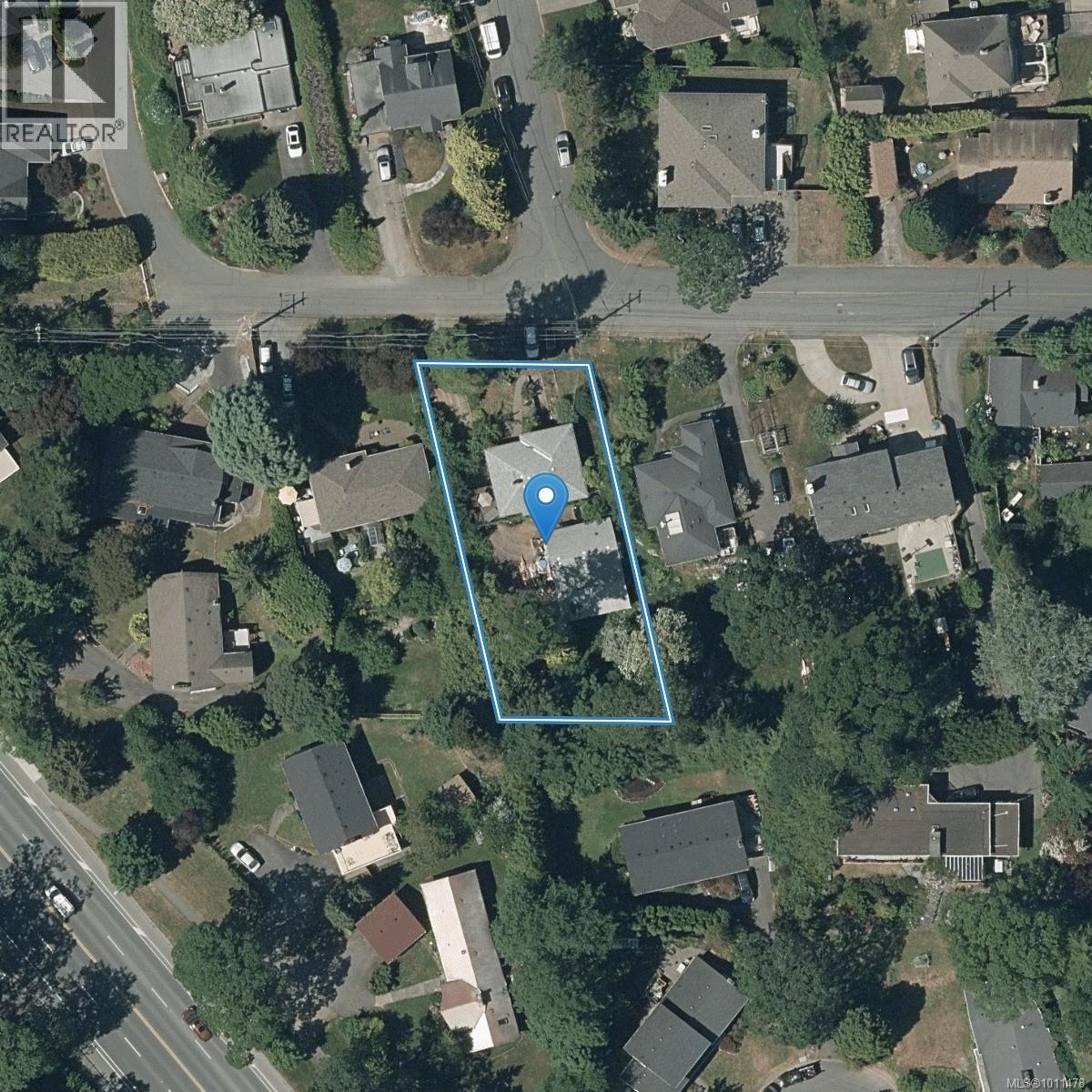 Photo 28 of 1515 Arrow Rd, Saanich BC