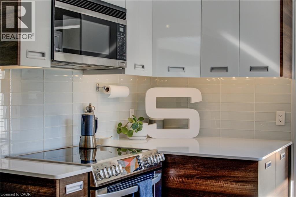 Photo 40 of 75 Somerset Crescent, Waterloo ON