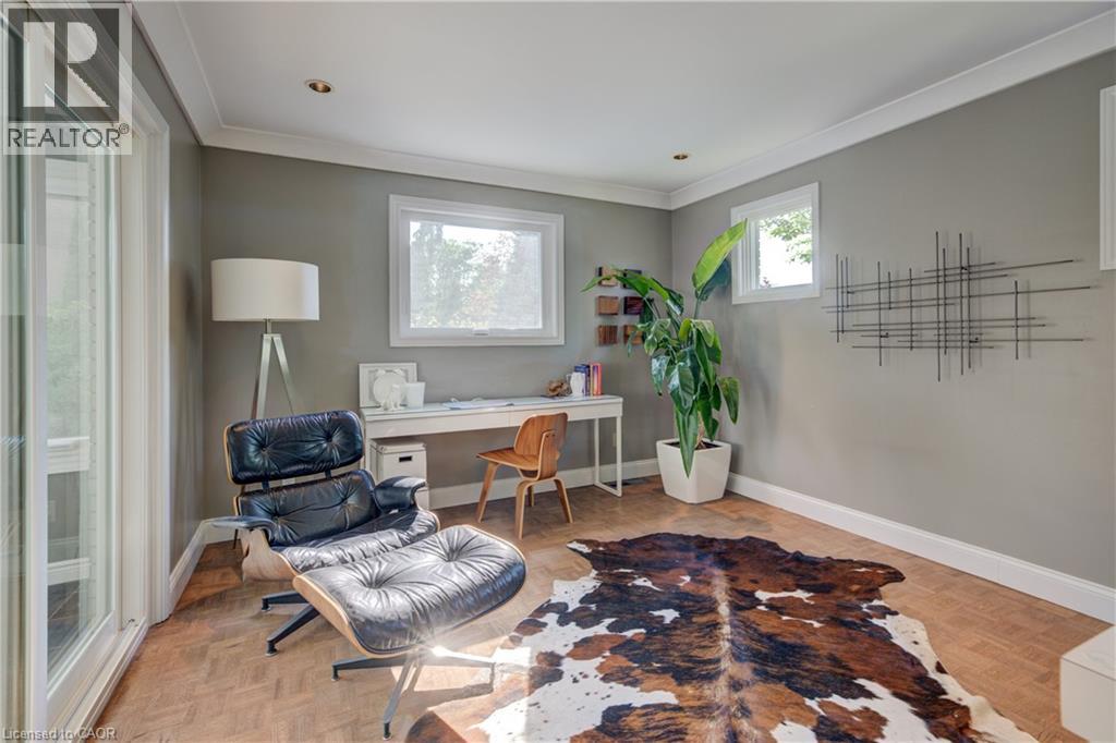 Photo 7 of 75 Somerset Crescent, Waterloo ON