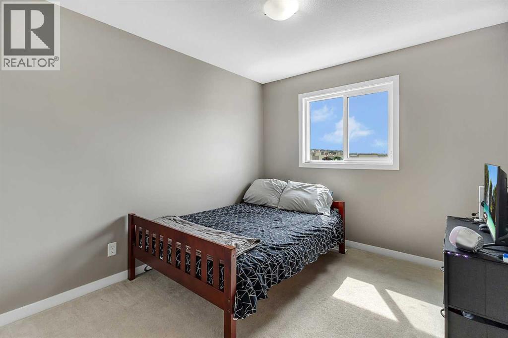 Photo 31 of 124 Red Embers Crescent Ne, Calgary AB