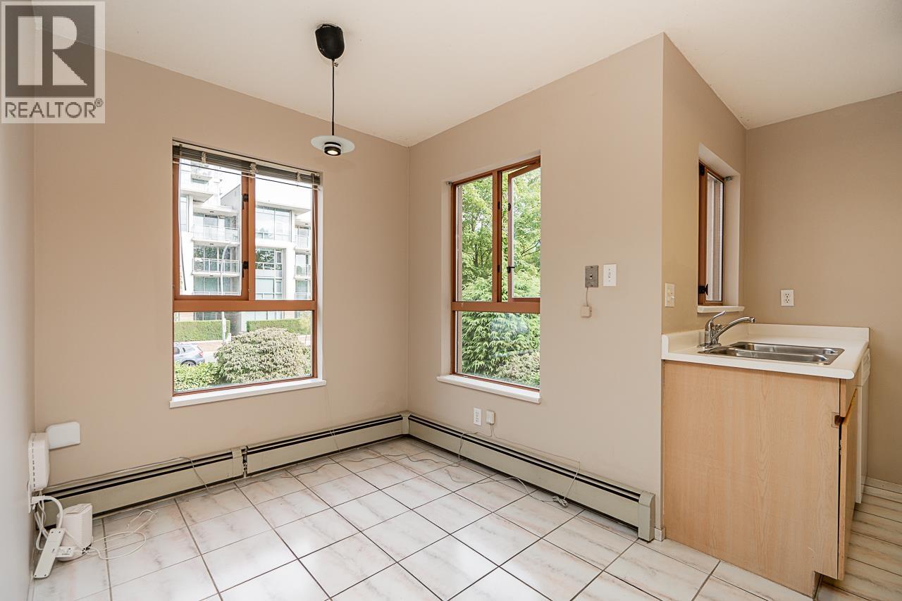 Photo 7 of 205 612 Fifth Avenue, New Westminster BC