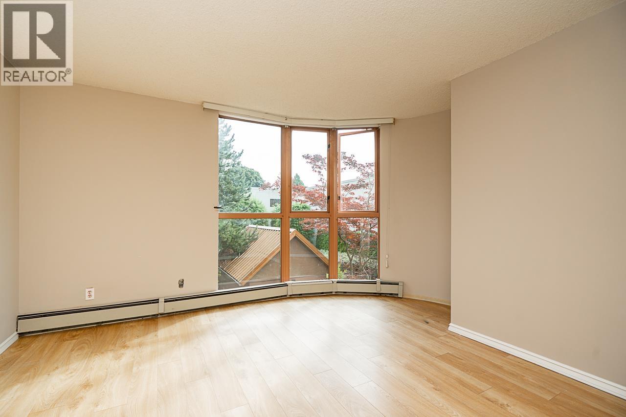 Photo 12 of 205 612 Fifth Avenue, New Westminster BC