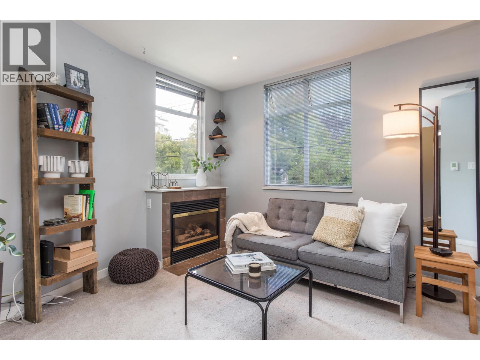 Photo 4 of 210 638 W 7th Avenue, Vancouver BC