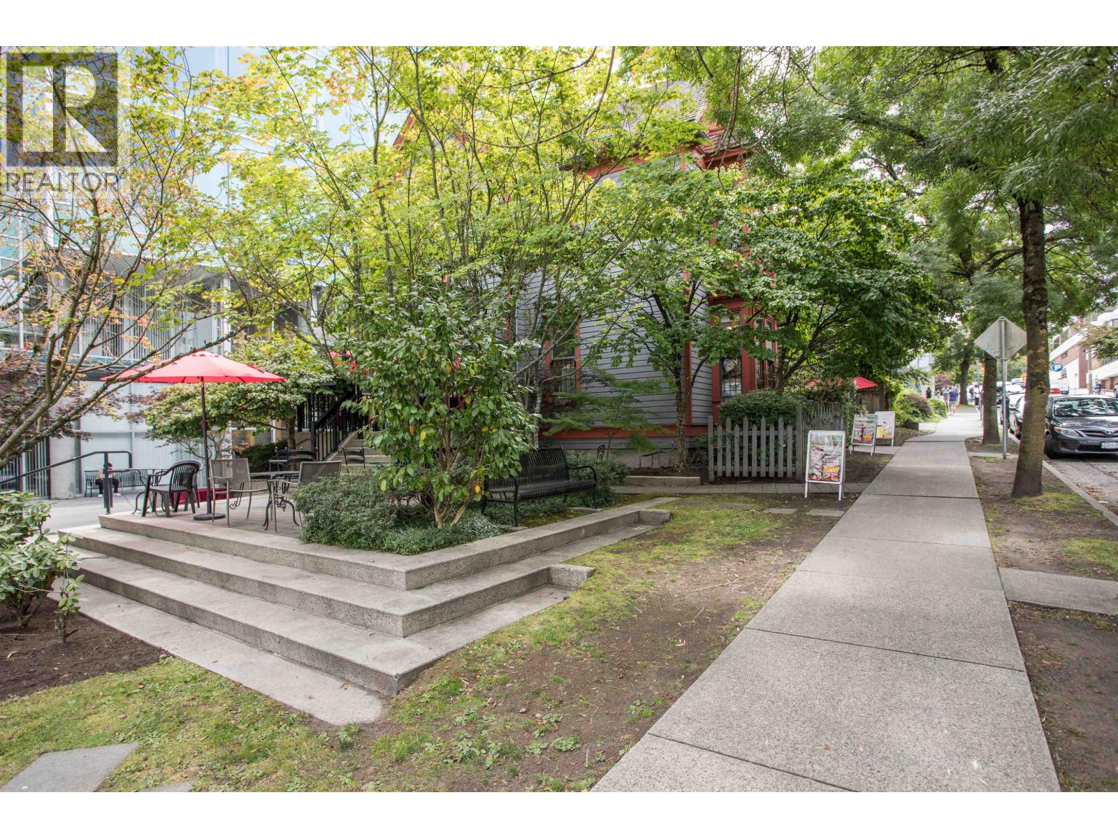 Photo 19 of 210 638 W 7th Avenue, Vancouver BC