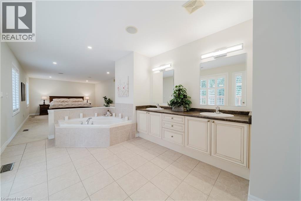 Photo 18 of 50 Ferris Drive, Wellesley ON