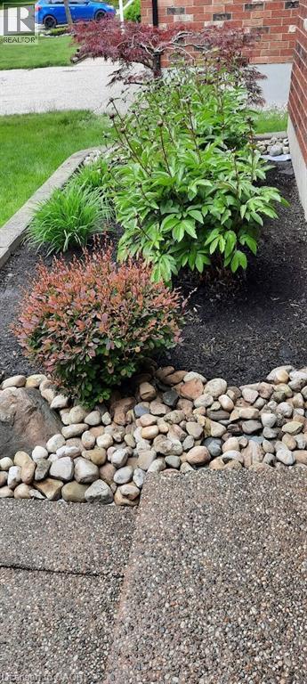 Photo 2 of 58 Zinkann Crescent, Wellesley ON