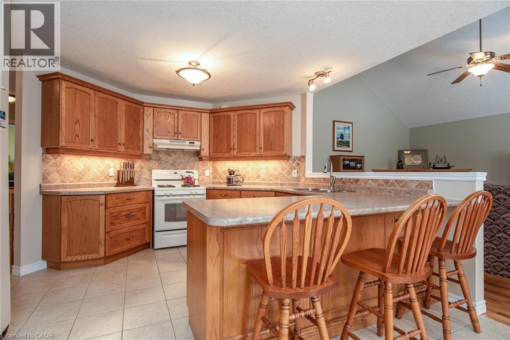 Photo 24 of 58 Zinkann Crescent, Wellesley ON