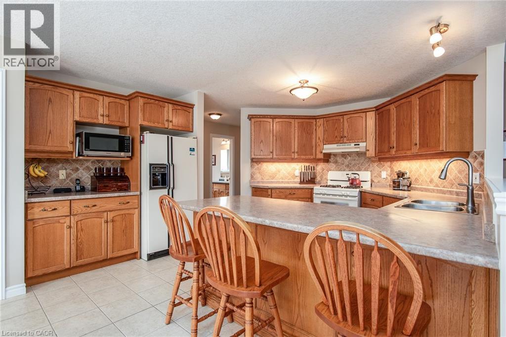 Photo 43 of 58 Zinkann Crescent, Wellesley ON
