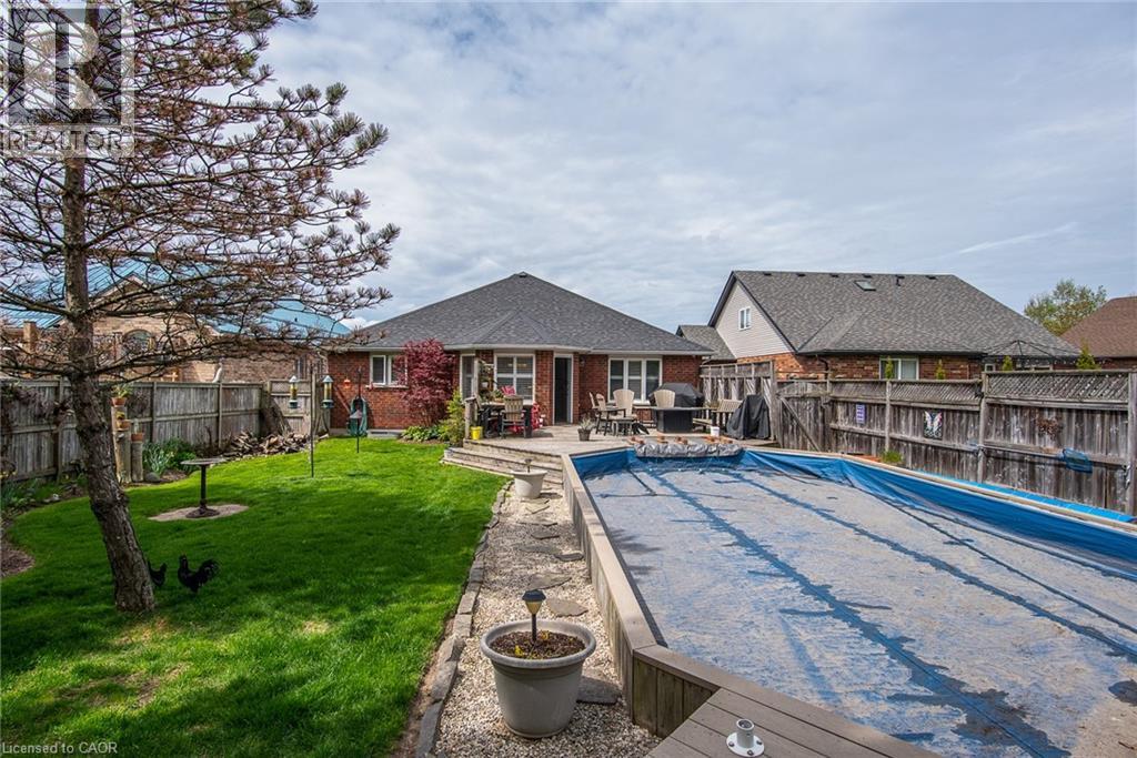 Photo 38 of 58 Zinkann Crescent, Wellesley ON