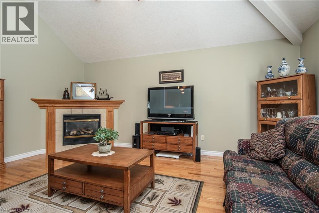 Photo 44 of 58 Zinkann Crescent, Wellesley ON