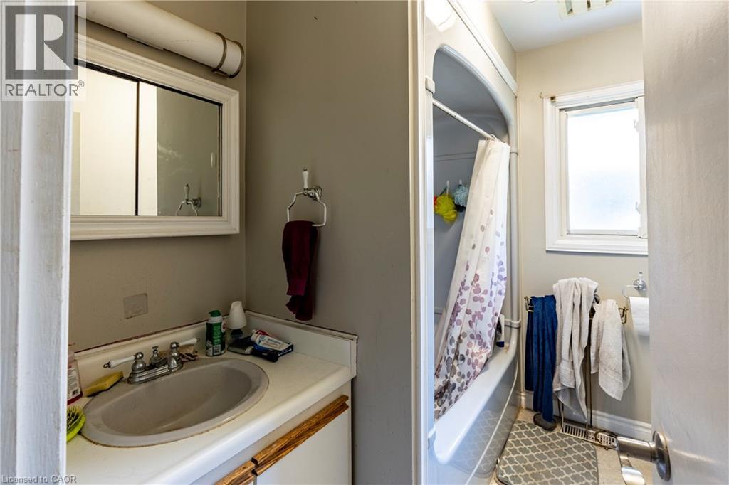 Photo 6 of 104 Boniface Avenue, Kitchener ON