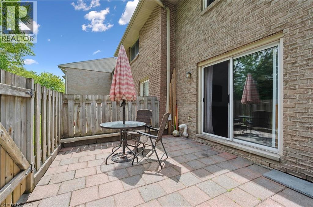 Photo 3 of 293 Fairway Road N Unit 33, Kitchener ON