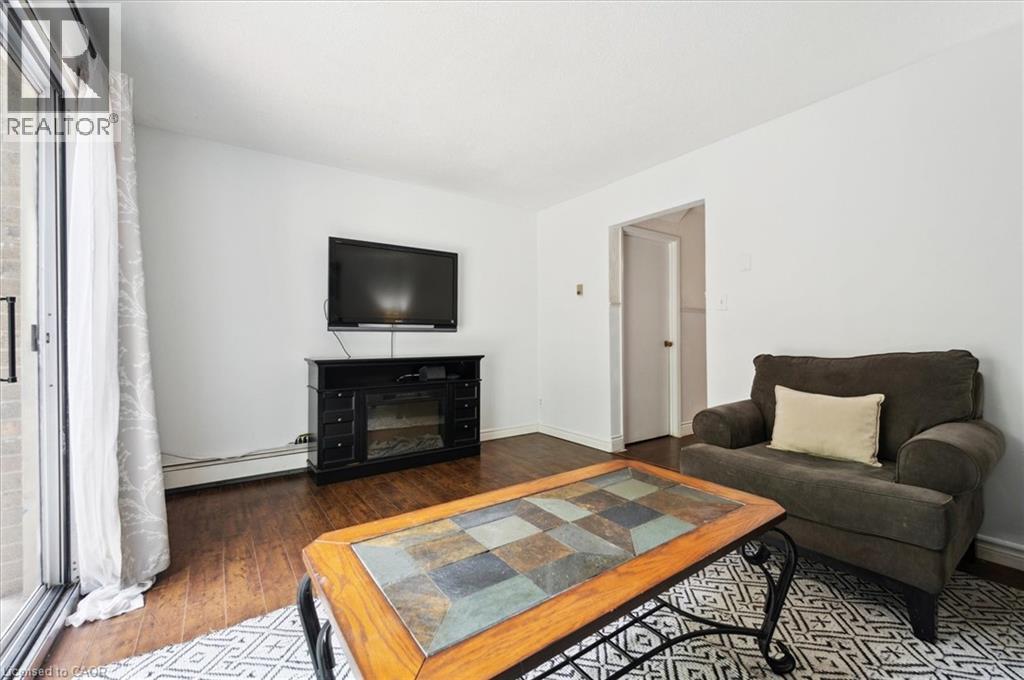 Photo 24 of 293 Fairway Road N Unit 33, Kitchener ON