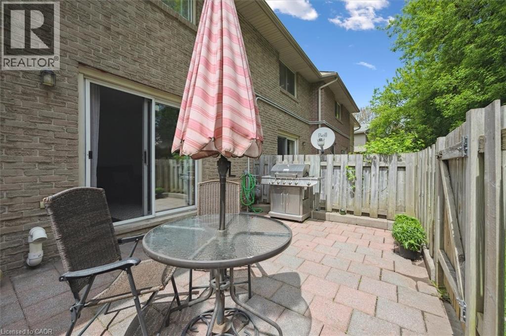 Photo 16 of 293 Fairway Road N Unit 33, Kitchener ON