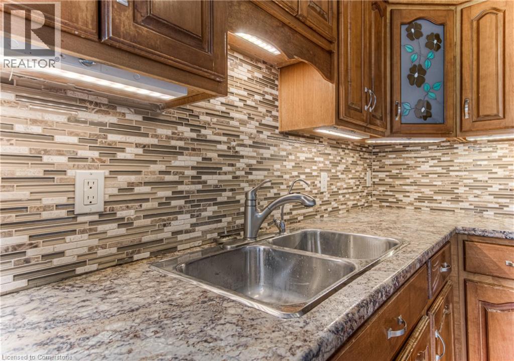 Photo 6 of 1100 Courtland Avenue E Unit 211, Kitchener ON