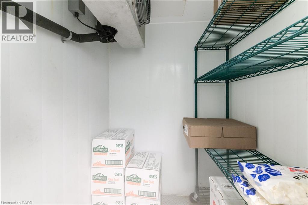 Photo 10 of 170 University Avenue W Unit 21, Waterloo ON