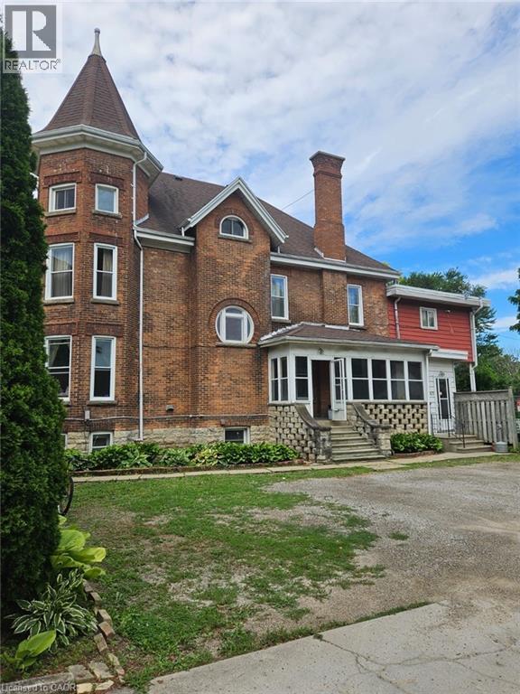 463 KING Street W - 2