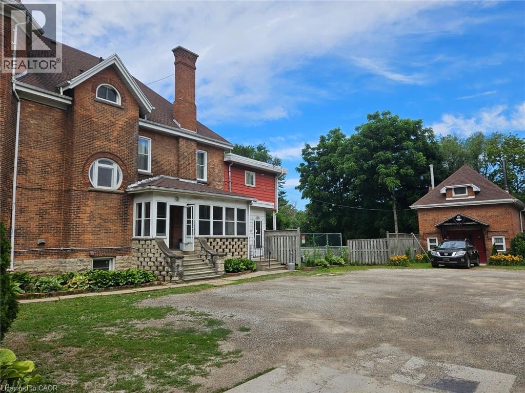 463 KING Street W - 3
