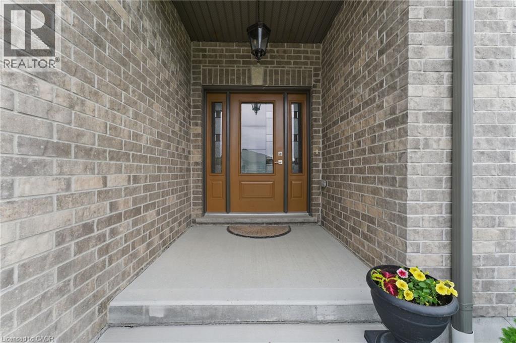 Photo 13 of 107 Forbes Crescent, Listowel ON