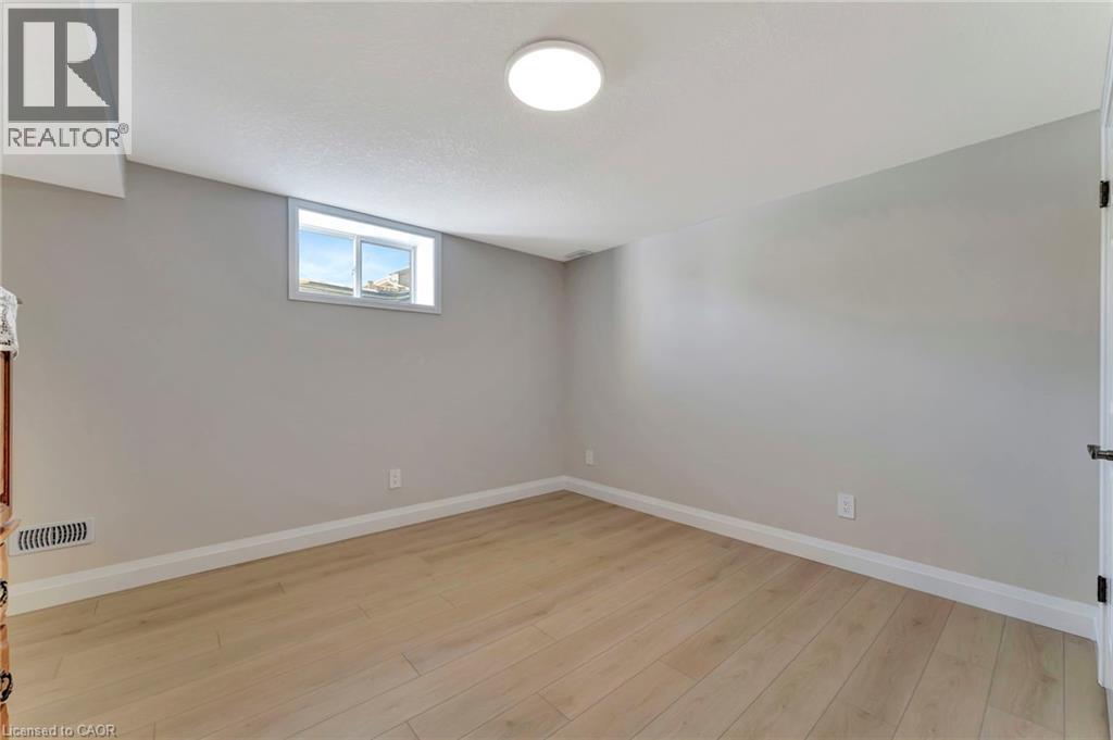 Photo 43 of 107 Forbes Crescent, Listowel ON
