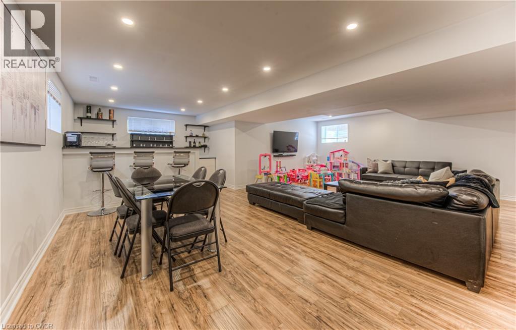 Photo 25 of 26 Spring Creek Street, Kitchener ON