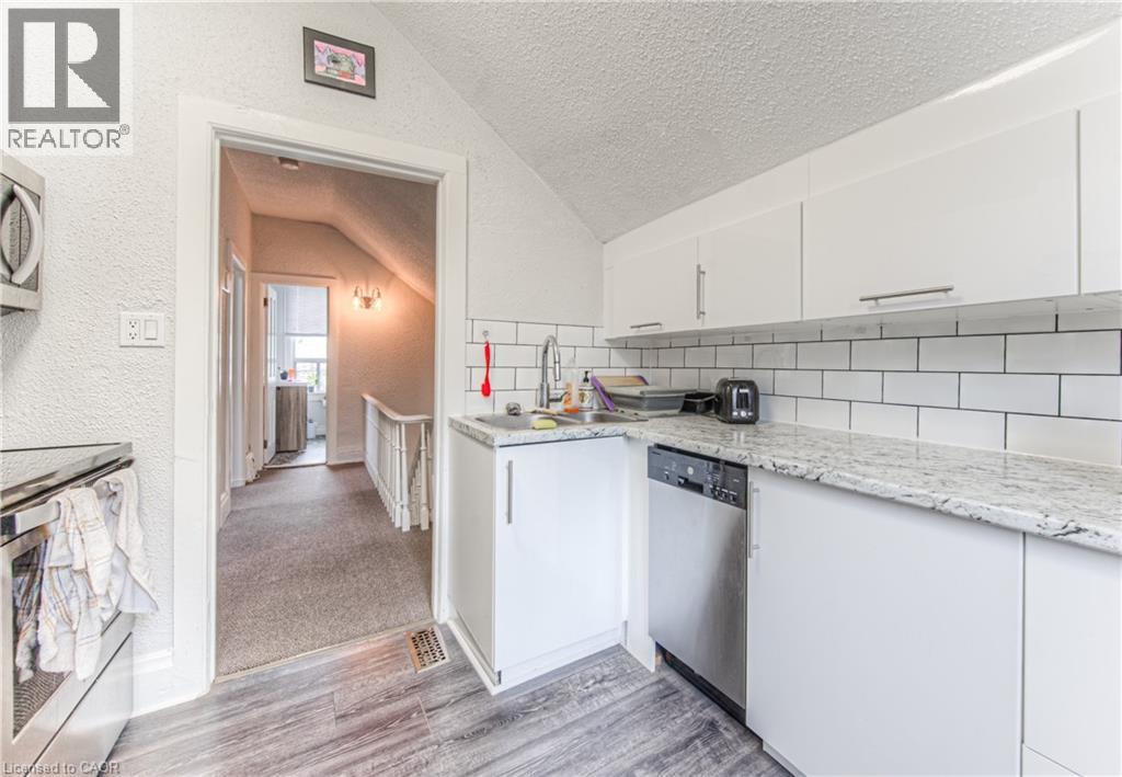 Photo 19 of 126 David Street, Kitchener ON