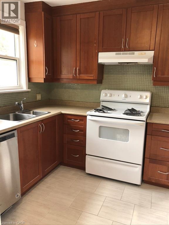 Photo 25 of 839 Stirling Avenue S, Kitchener ON