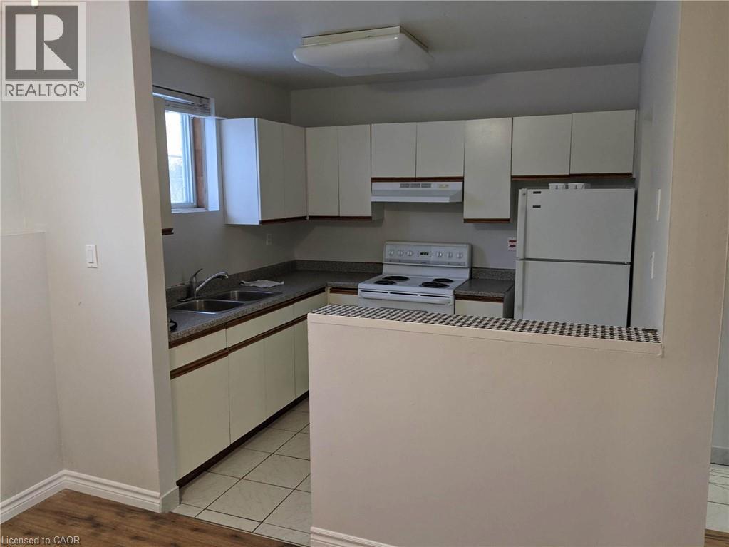 Photo 16 of 839 Stirling Avenue S, Kitchener ON