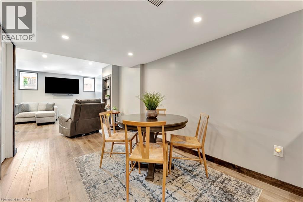 Photo 27 of 212 Waterbrook Lane, Kitchener ON