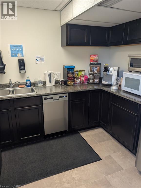 Photo 4 of 871 Victoria Street N Unit 202, Kitchener ON