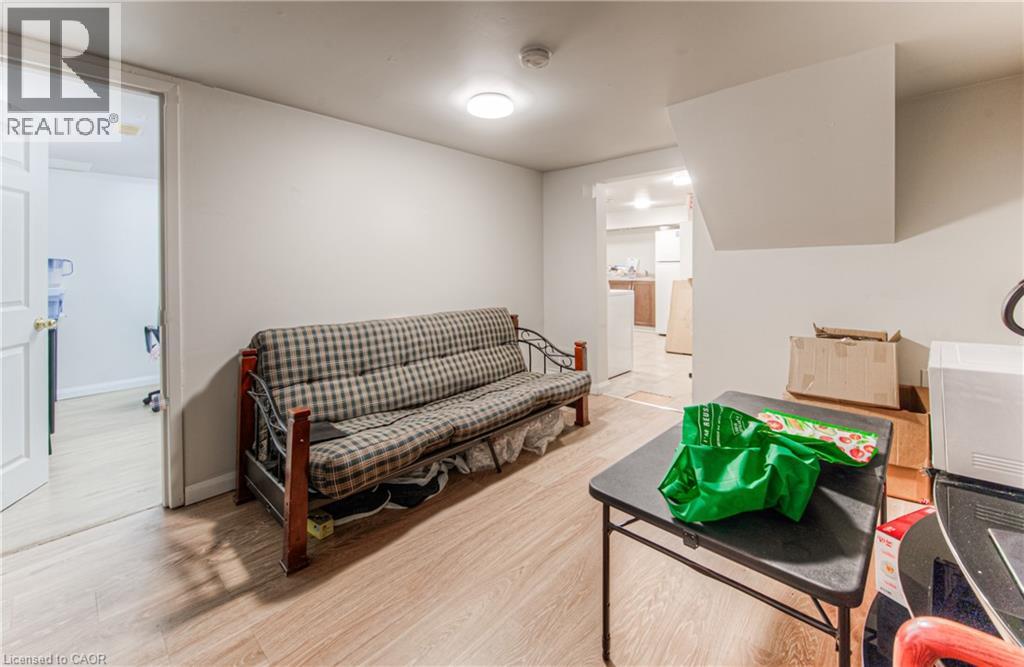 Photo 19 of 42 Cardill Crescent, Waterloo ON