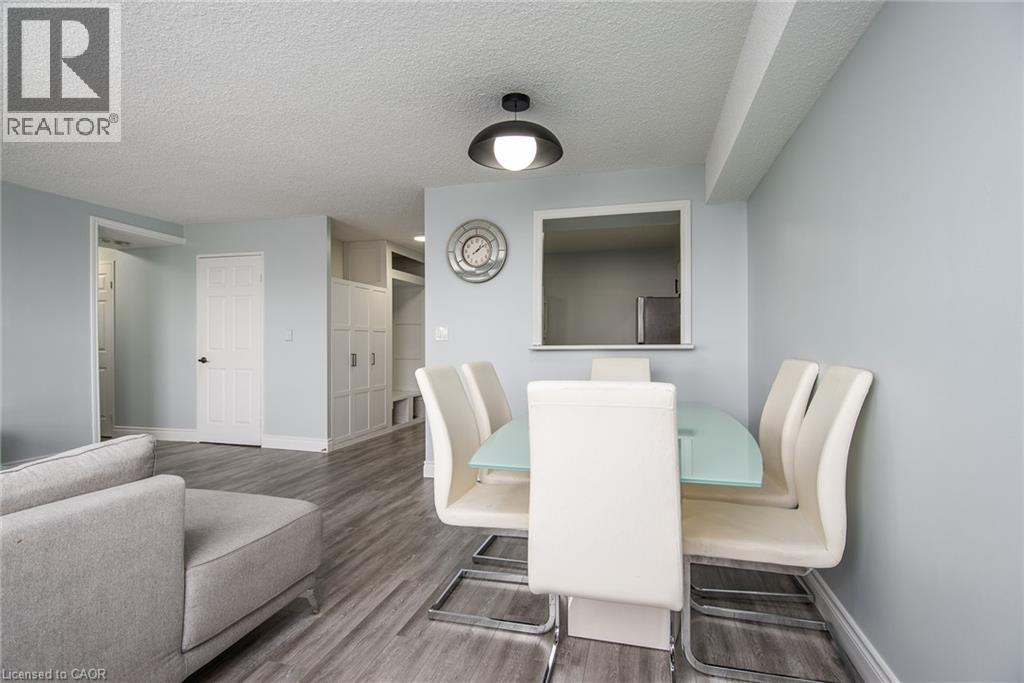 Photo 6 of 18 Holborn Court Unit 611, Kitchener ON