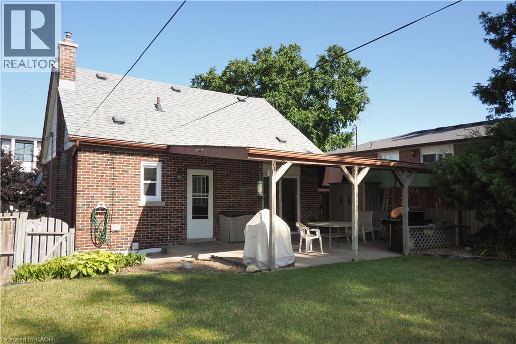 Photo 28 of 195 Sixth Avenue, Kitchener ON