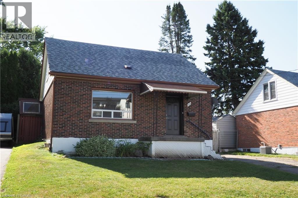 Photo 22 of 195 Sixth Avenue, Kitchener ON